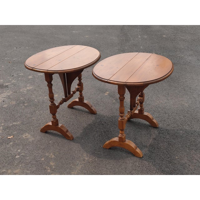 American Vintage Mid 20th Century American Classical Maple Drop Leaf Side Tables - Pair For Sale - Image 3 of 12