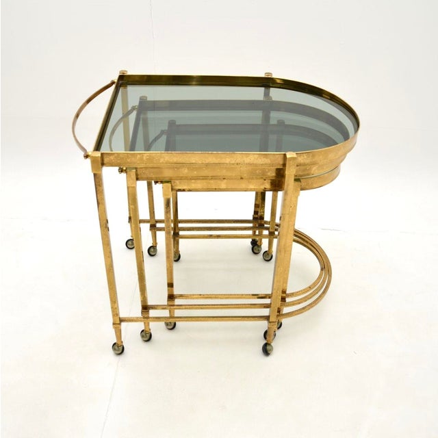 Mid-Century Modern Vintage Italian Nesting Tables in Brass, 1970s, Set of 3 For Sale - Image 3 of 13