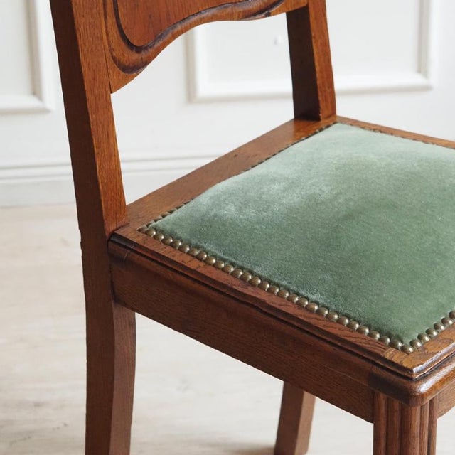Art Deco Chairs in Oak and Green Velvet, 1920s, Set of 4 For Sale - Image 3 of 11