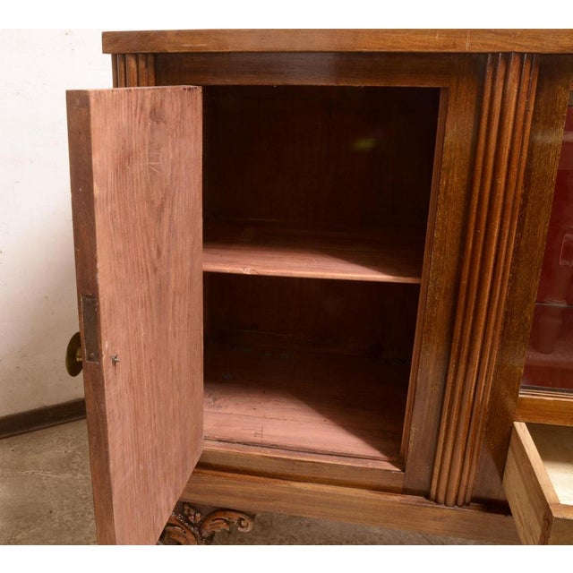 1940s Art Deco Sideboard in Walnut Briar with Sliding Glass, Italy, 1940s For Sale - Image 5 of 8