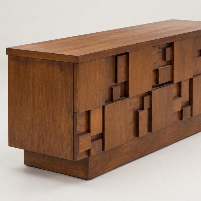 This is a mid-century modern Lane brutalist Staccato cedar chest or trunk form coffee table. Lane did there manufacturing...