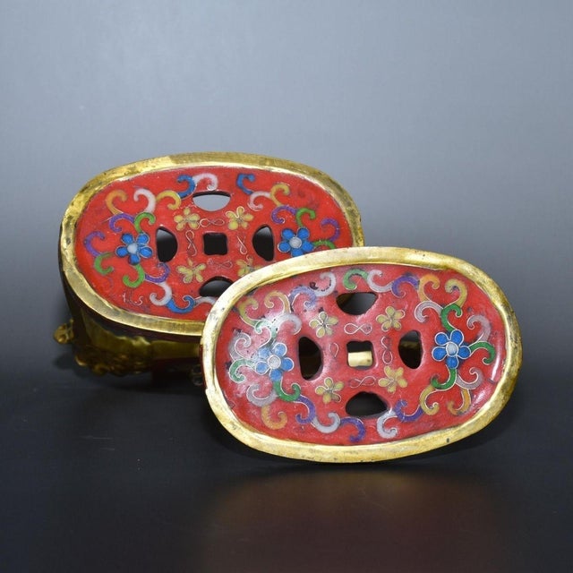 Pair of Antique Cloisonné Enamel Stirrups With Dragon Motif, 1.43kg For Sale - Image 4 of 9