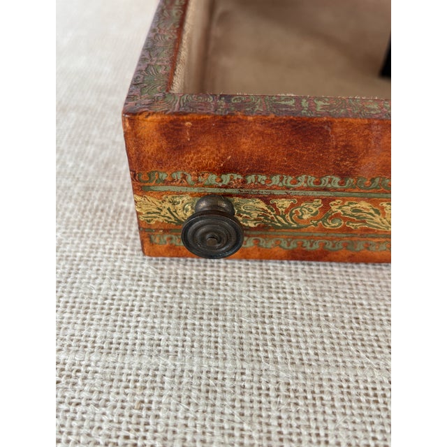 Vintage Italian Florentine Gold Embossed Leather Wrapped Jewelry Box With Key For Sale - Image 12 of 12