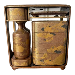 Mid 19th Century Japanese Maki-e Lacquerware Portable Sagejubako Picnic Set