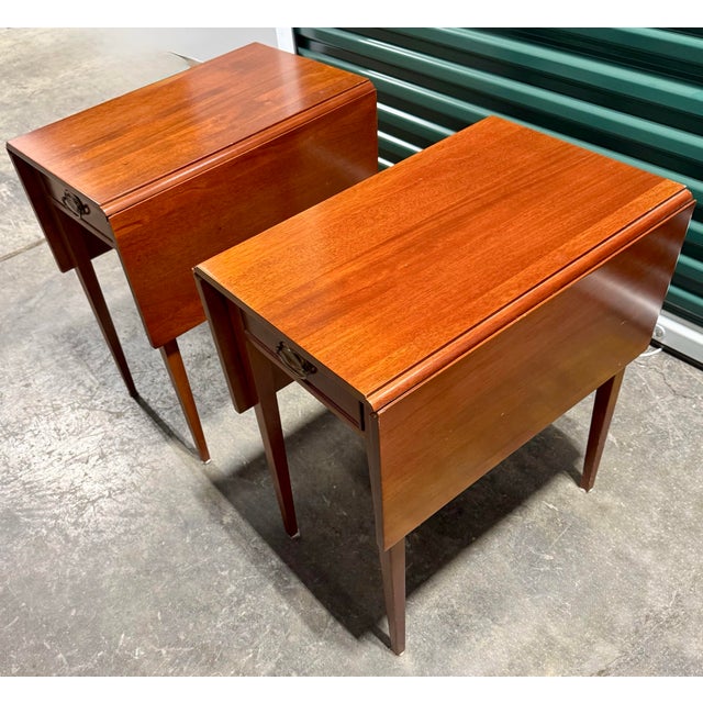 Early 20th Century Early 20th Century Pair of Pembroke Drop-Leaf Tables For Sale - Image 5 of 12