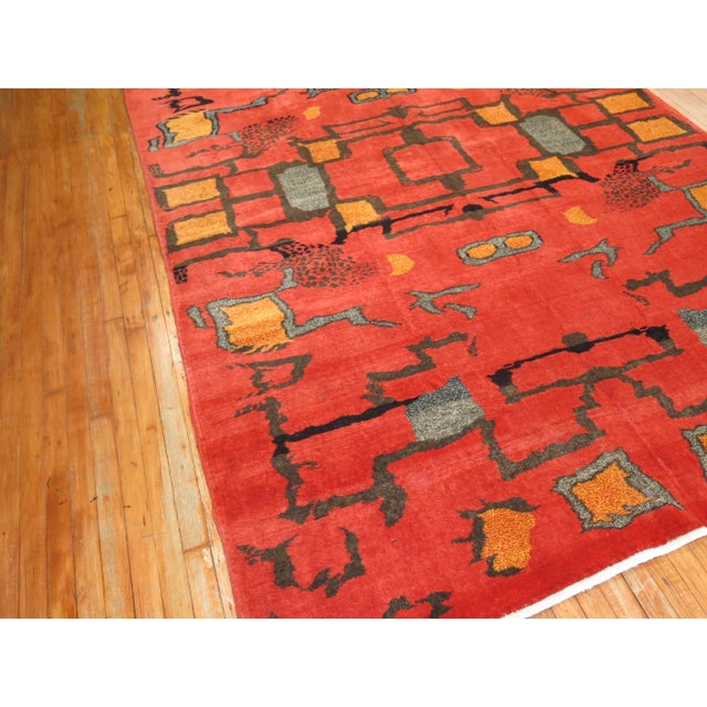 Mid-Century Modern Vintage Turkish Art Deco Rug - 6'10" x 9'11" For Sale - Image 3 of 9