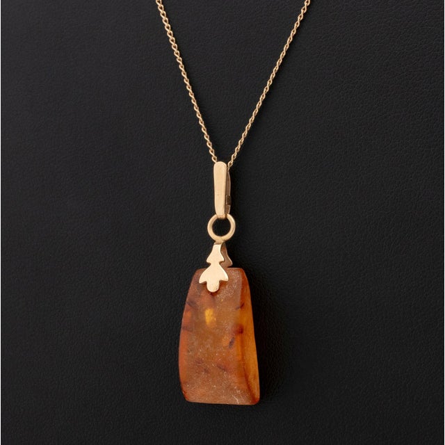 Modern Vintage Baltic Amber and 14k Rose Gold Pendant Necklace For Sale - Image 3 of 6