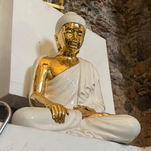 1980s Modernist White and Gold Porcelain Buddha Statue by Tommaso Barbi For Sale - Image 10 of 13