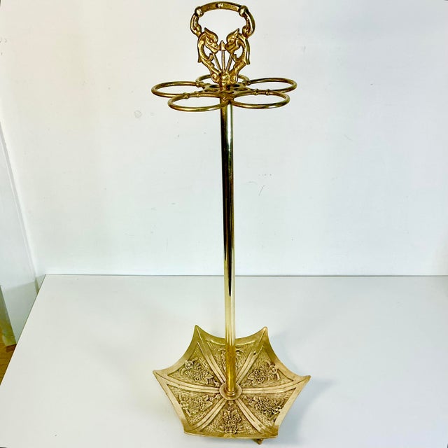 1950s Vintage English Chippendale Hollywood Regency Brass Trompe L’Oeil Umbrella Stand For Sale - Image 4 of 13