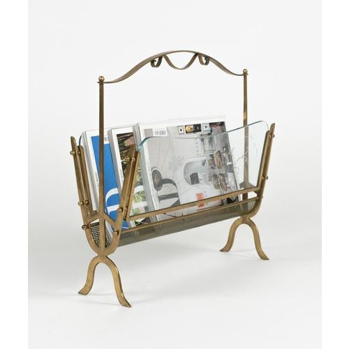Mid-Century Modern Brass and Glass Magazine Rack from Fontana Arte, Italy, 1950s For Sale - Image 10 of 17