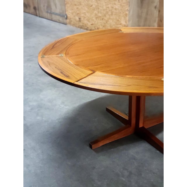 Danish Flip Flap Lotus Dining Table from Dyrlund, 1960 For Sale - Image 13 of 17