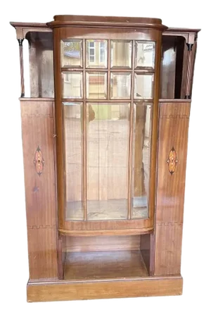 Art Nouveau Showcase, 1910s