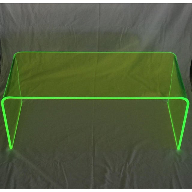 Memphis Neon Green Lucite Waterfall Coffee Table For Sale - Image 9 of 10