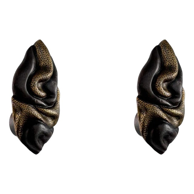 Vintage Finish Wall Lamps in Brass Finish and Bronze, Set of 2 For Sale