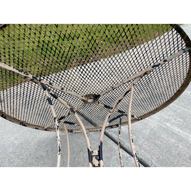 Mid-Century Modern Mid 20th Century Round Wrought Iron Table W/Umbrella Hole Mesh Top Salterini Woodard Style Outdoor For Sale - Image 3 of 11