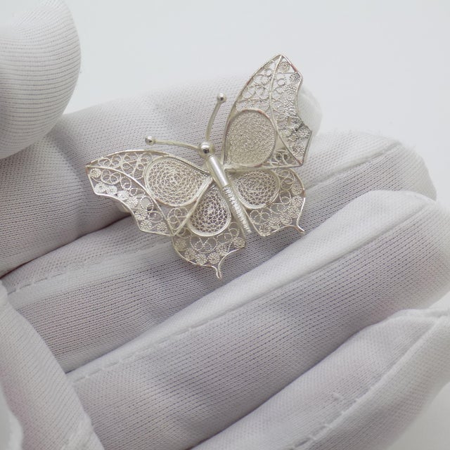 1970s Vintage Italian Handmade Genuine Silver Filigree Butterfly Life Size Figurine / Brooch For Sale - Image 5 of 10