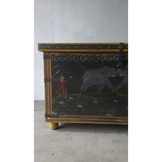 Huge Hand Painted 19th Century Indian Wedding Dowry Trunk For Sale In Las Vegas - Image 6 of 15