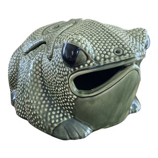 Vintage Chinese Export Green Hobnail Frog Planter For Sale