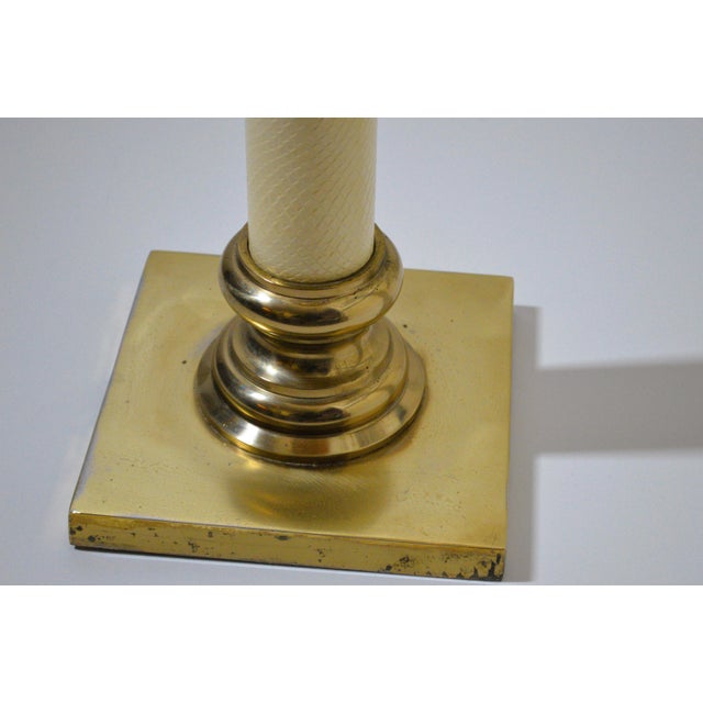 1970s Stiffel Cream Faux Embossed Snakeskin Brass Floor Lamp For Sale - Image 13 of 16