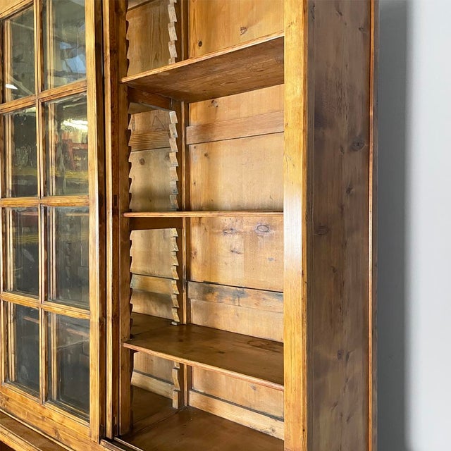 Brown Italian Early 19th-Century Style Wooden and Glass Sideboard, 1930s For Sale - Image 8 of 18