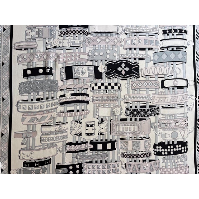 HERMÈS COLLIERS de CHIENS Jamin Virginie 2013 Silk Scarf For Sale In New York - Image 6 of 11