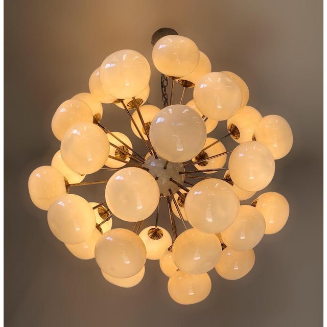 Metal 21st Century Nova Cream Murano Pebble Sputnik Chandelier by Fabio LTD For Sale - Image 7 of 8
