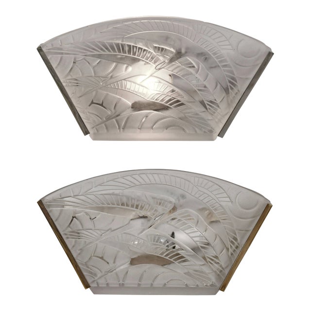 French Art Deco Wall Sconces by Pierre d'Avesn Lorrain Daum 1930 France #1 - A Pair For Sale