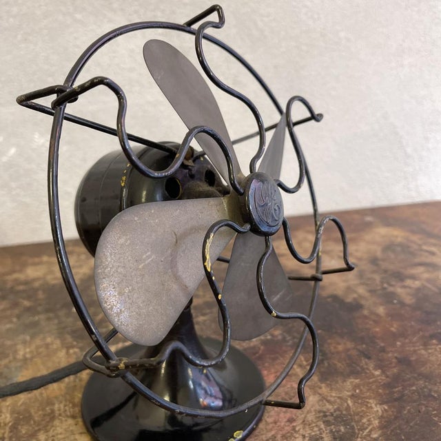 Table Fan with Brass Blades and Iron Frame from Compagnia Generale di Elettricità, 1930s For Sale - Image 15 of 18