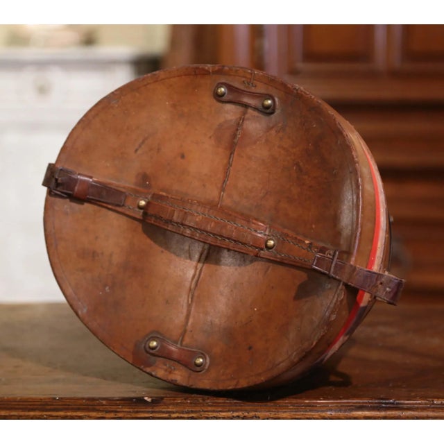 19th Century French Leather Hat Box With Original Top Hat Rouen For Sale In Dallas - Image 6 of 13