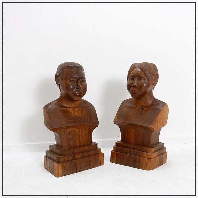 Hand-Carved Wooden Busts of a Man and a Woman, 20th Century, Set of 2 For Sale - Image 10 of 14