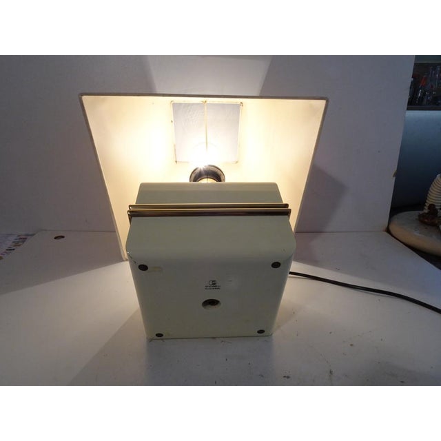 1970s Ivory Colored Epoxy Cube Table Lamp from Bicchielli Italy For Sale - Image 5 of 14