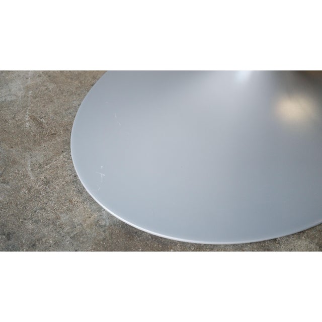 Knoll Authentic Knoll Saarinen Grey Pedestal Table Base For Sale - Image 4 of 6