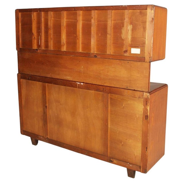 Tan Italian Art Deco Rationalist Sideboard with Display Cabinet by Meroni & Fossati, 1940s For Sale - Image 8 of 10