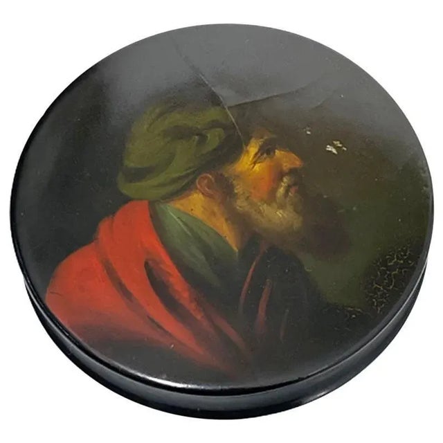 Papier-Mâché Snuffbox Painted with a Portrait of a Bearded Man For Sale - Image 5 of 5