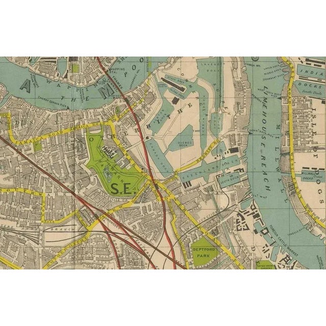 Vintage Map of London, 1930 For Sale - Image 9 of 13