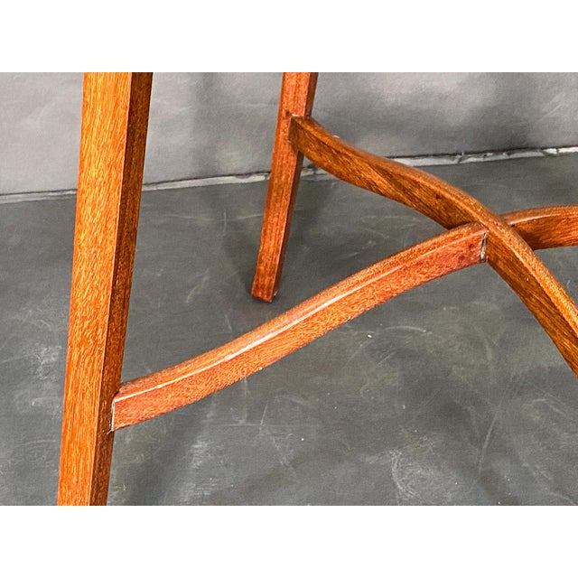 Early 20th Century English Occasional or Side Table of Mahogany With Inlaid Octagonal Top For Sale - Image 5 of 7