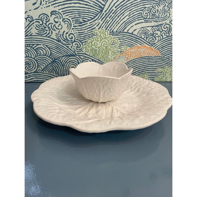 White Vintage White Cabbage Majolica Platter and Dip Bowl - Set of 2 Pieces For Sale - Image 8 of 9