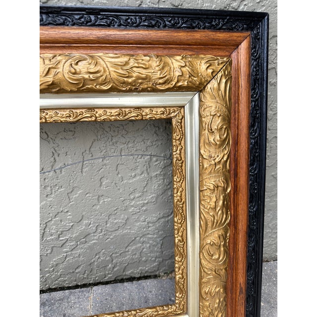 Vintage Mid 20th Century Ornate Wooden Black and Gold Gilt Picture or Mirror Frame For Sale In Orlando - Image 6 of 10