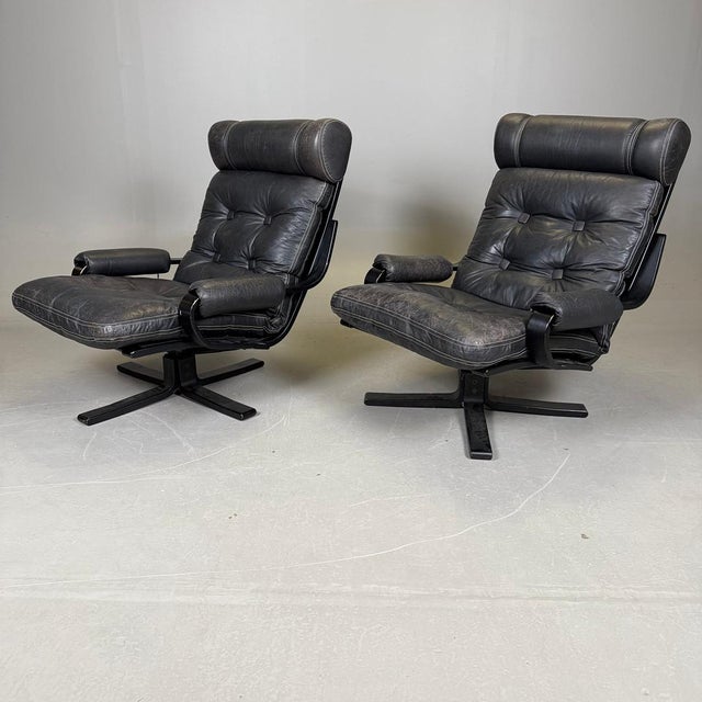Mid-Century Modern Spinning Chairs in Black Leather, 1970s, Set of 2 For Sale - Image 6 of 6