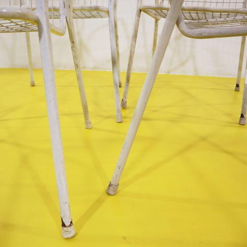 2000 - 2009 White Metal Garden Chairs with Mesh Structure, 1970s, Set of 4 For Sale - Image 5 of 7