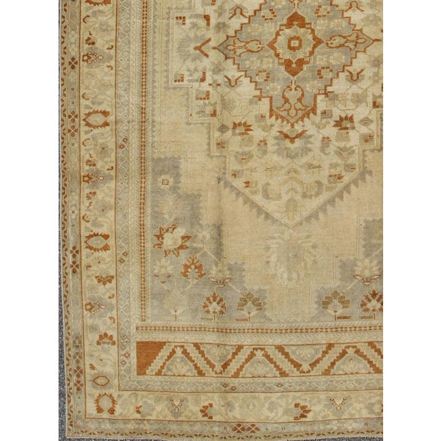 Traditional Floral Layered Medallion Vintage Turkish Oushak Rug 6'10 X 11'3 For Sale - Image 3 of 10