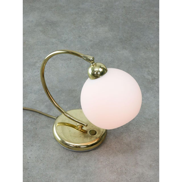 Vintage Italian Table Lamp in Brass and Opaline For Sale - Image 4 of 15