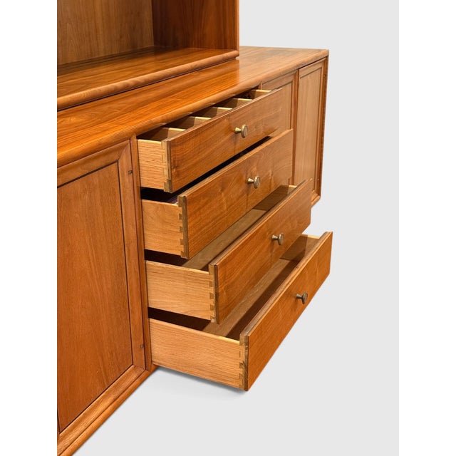 1960s Kipp Stewart for Drexel Declaration Two Piece Walnut Credenza Hutch For Sale - Image 14 of 17