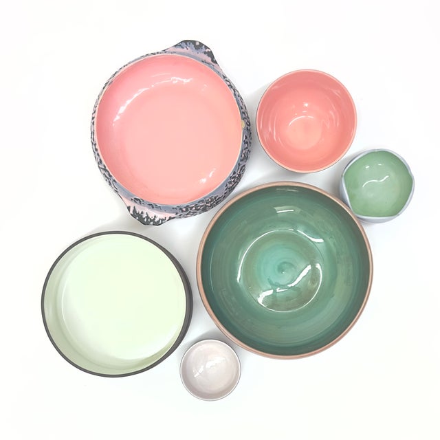 Green and pink serving bowls, group of 6. This is an eclectic mid-century group of mixed green, pink, and blue serving...