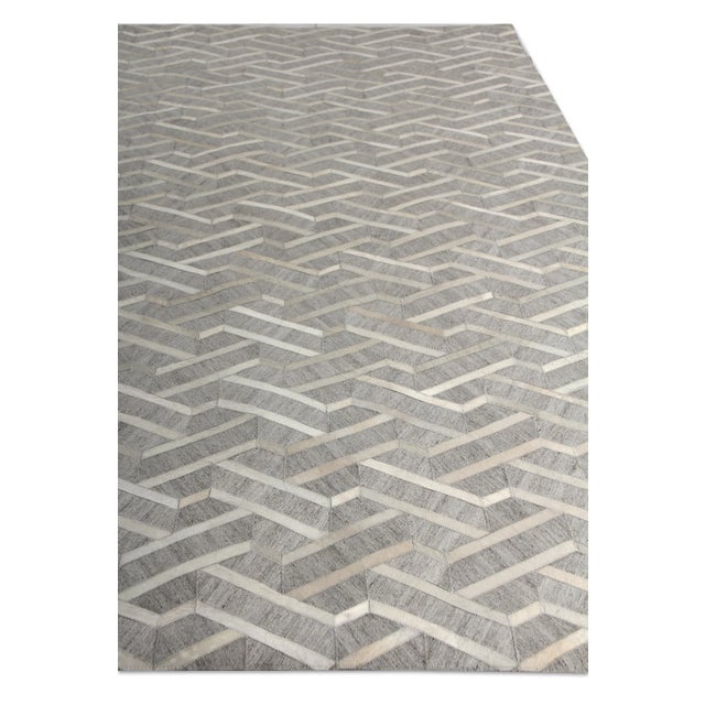 Dover Patchwork Leather Viscose Silver Ivory Rug - 5'x8' For Sale - Image 4 of 8