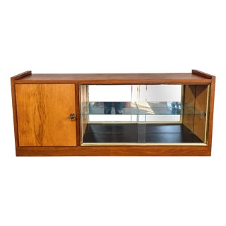 Mid-Century Wall-Mounted Display Cabinet in Walnut, 1950s For Sale