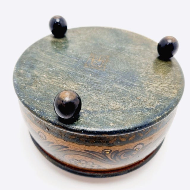 Wood Antique Hungarian Folk Art Nouveau Hand-Painted Lidded Wooden Jewelry Box, 1920s For Sale - Image 7 of 8