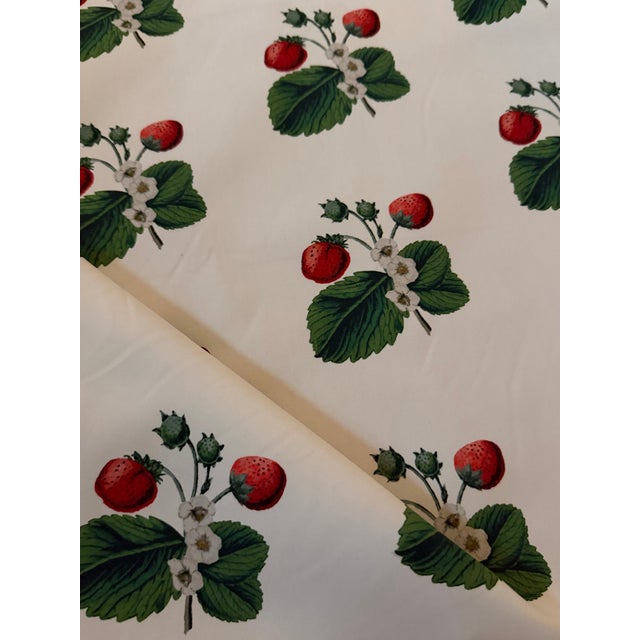 Traditional Schumacher Strawberry Hill Collection Johnson Hartig Fabric in White 9 1/2 Yards For Sale - Image 3 of 8