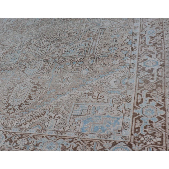 Early 20th Century Antique Persian Heriz Rug With Geometric Design in Taupe, Tan, Brown and Lt Blue For Sale In Atlanta - Image 6 of 13
