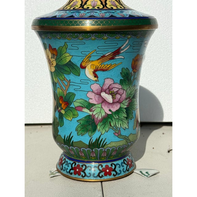 1950s Chinese Cloisonné Flower Vase For Sale - Image 4 of 10